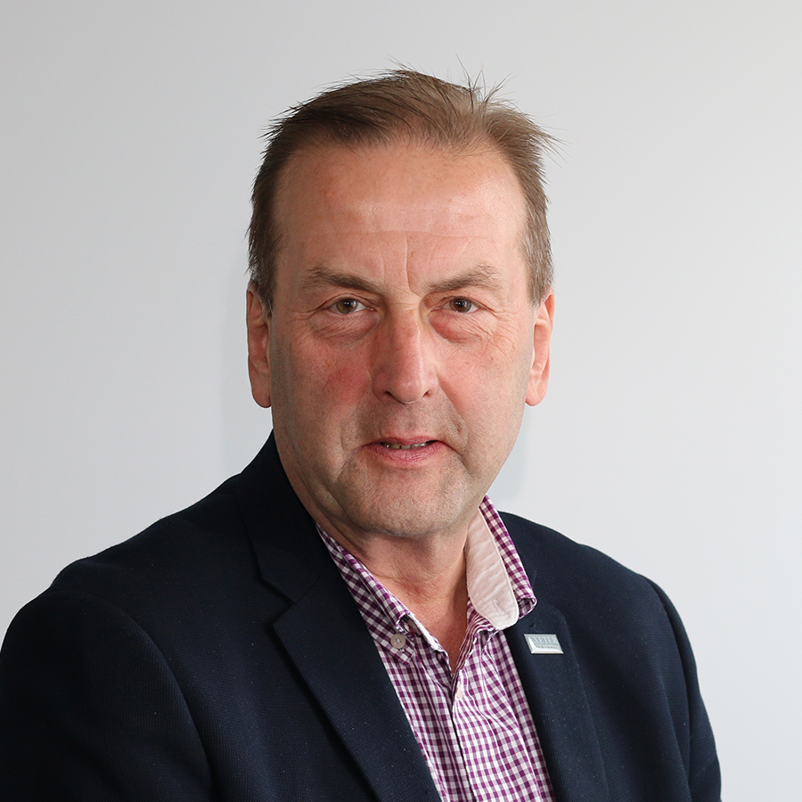 photograph of Cllr Phil Bialyk