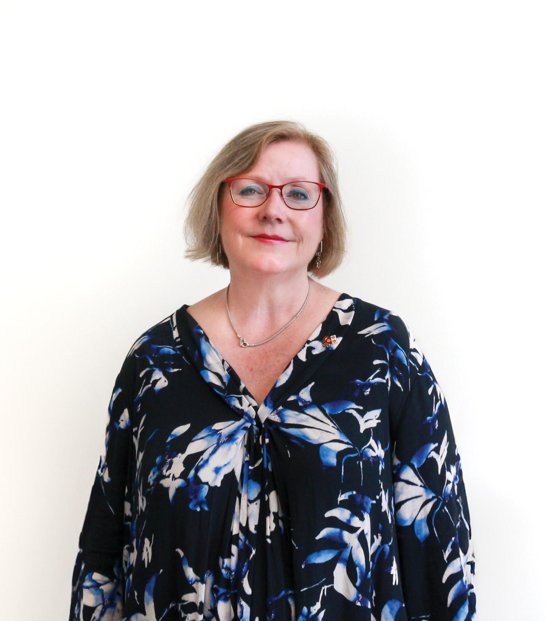 Photo of Cllr Lorna Fielker